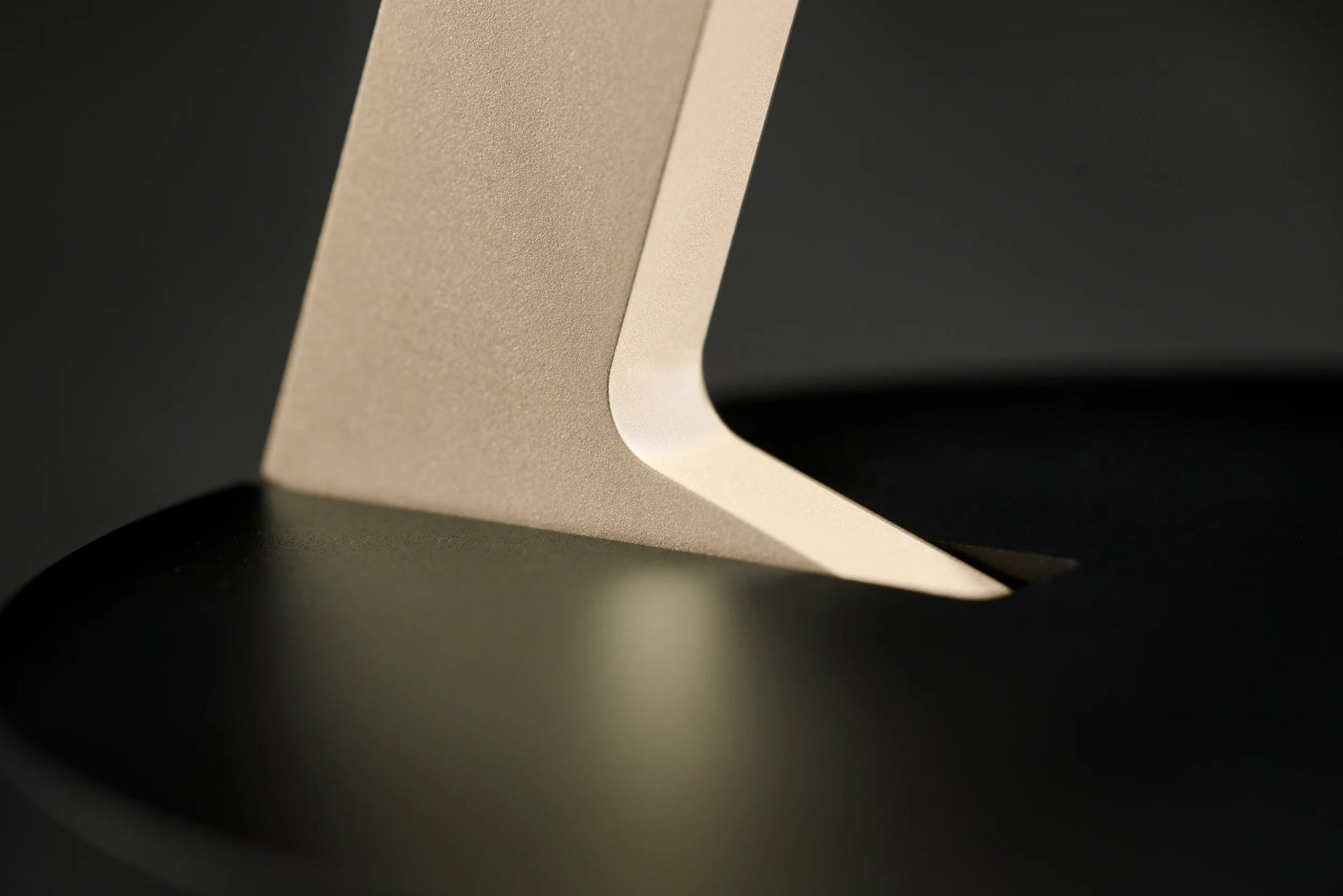 Blade T - LightPoint x Studio F.A Porsche Design - Luxilight