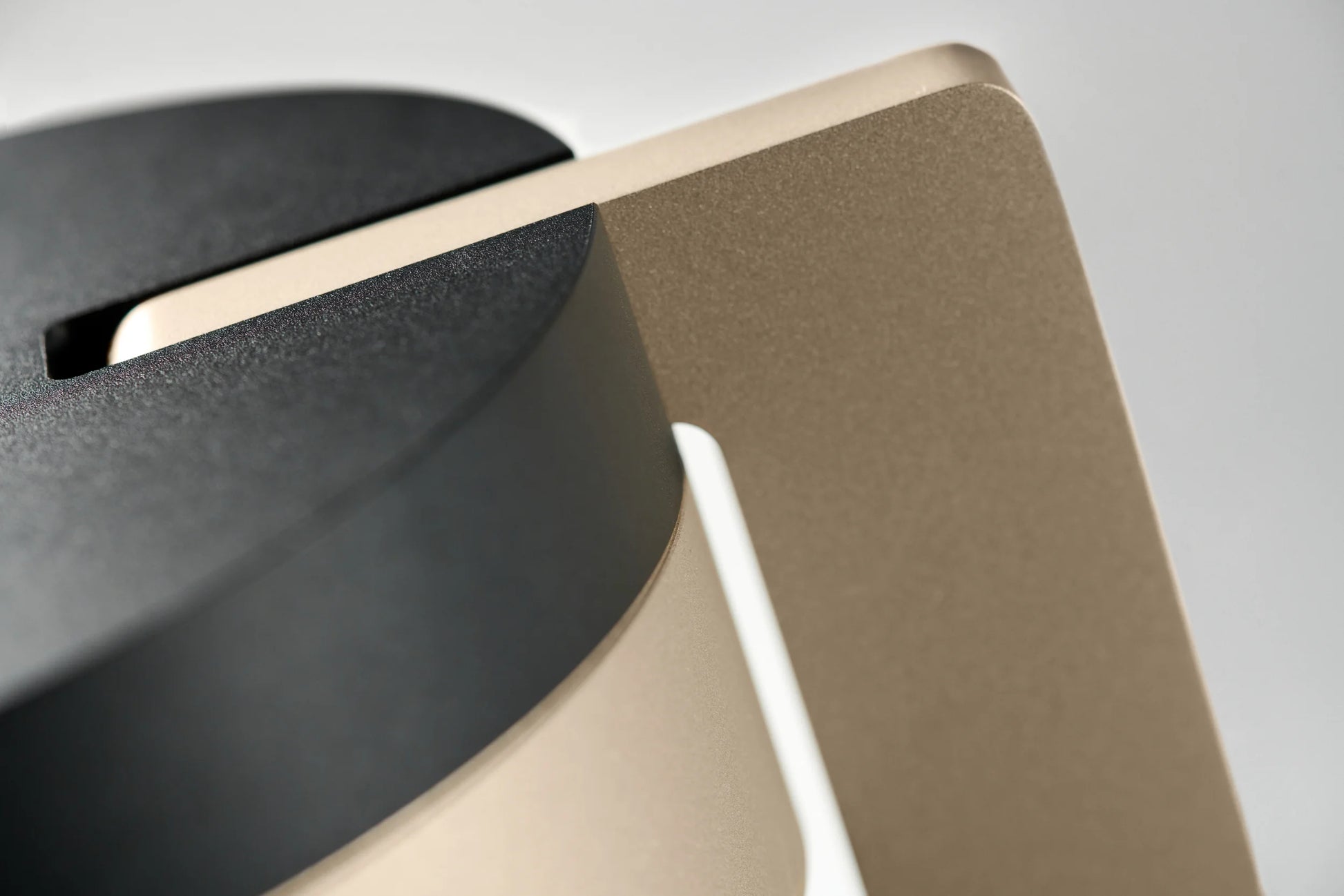 Blade T - LightPoint x Studio F.A Porsche Design - Luxilight